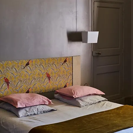 Fontclaire En Provence Uchaux